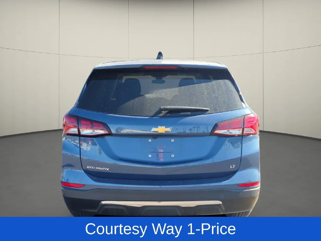 Used 2024 Lakeshore Blue Metallic Chevrolet LT image 8