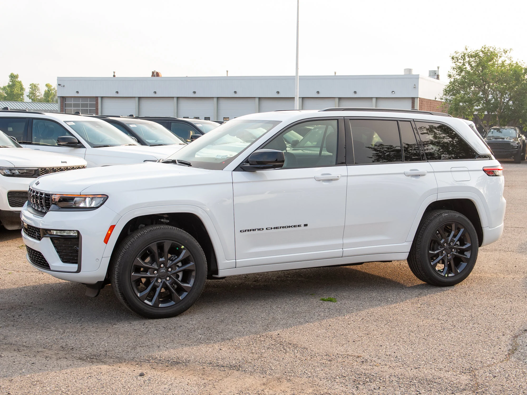 New 2026 White Jeep Limited Reserve* image 3