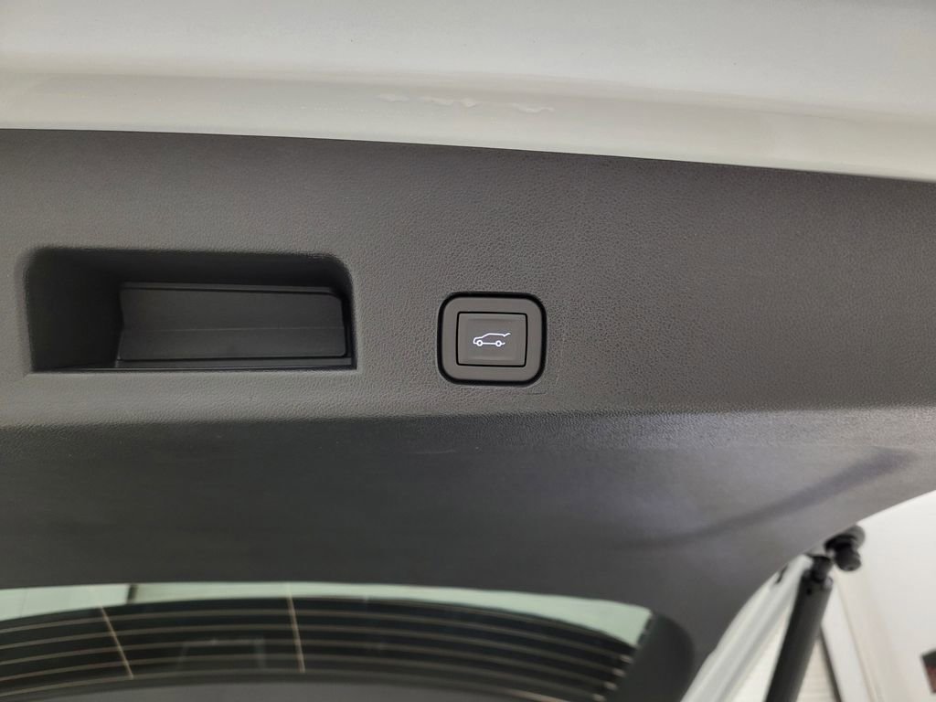 2026 Chevrolet Traverse LT - Photo 2