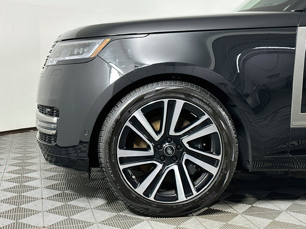 Certified Used 2025 Santorini Black Metallic Land Rover Autobiography image 9
