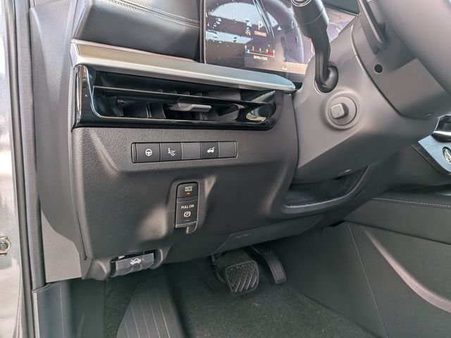 New 2026 Gray Nissan Platinum image 17
