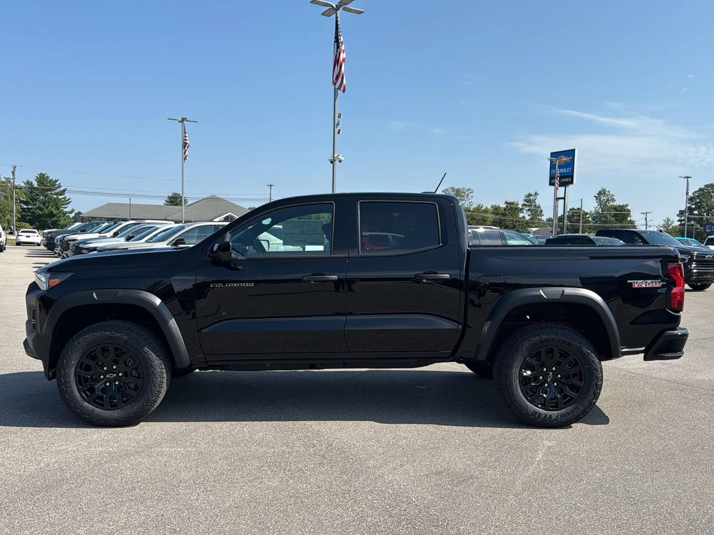2026 Chevrolet Colorado Trail Boss - Photo 8