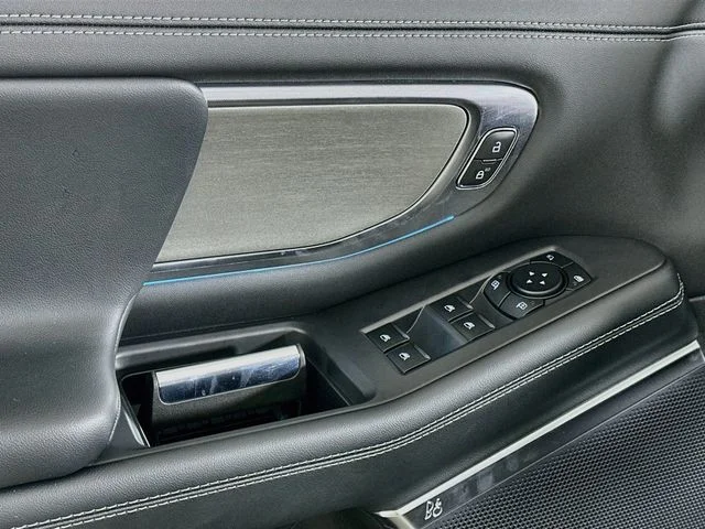 New 2027 Gray Ford Platinum image 10