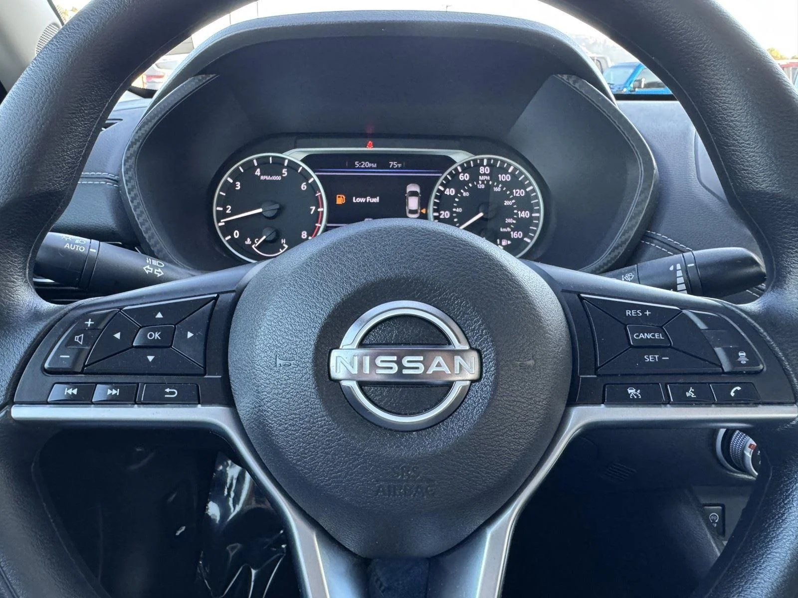Used 2025 Aspen White Tricoat Nissan SV image 19