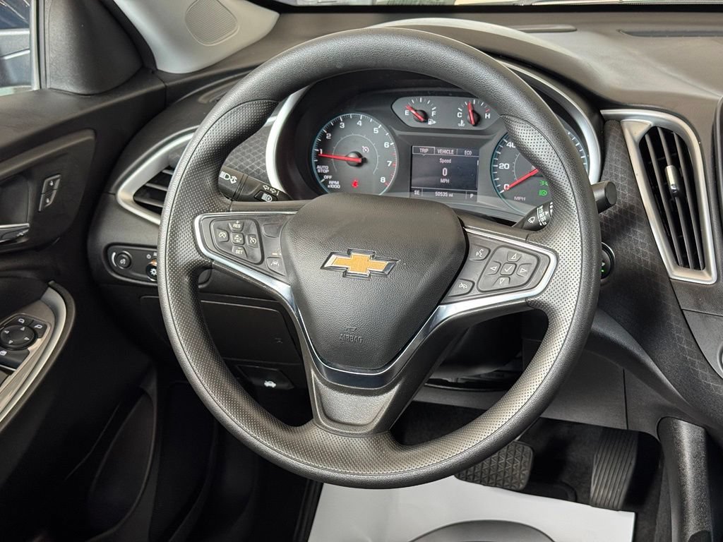 Used 2025 Lakeshore Blue Metallic Chevrolet 1LT image 22
