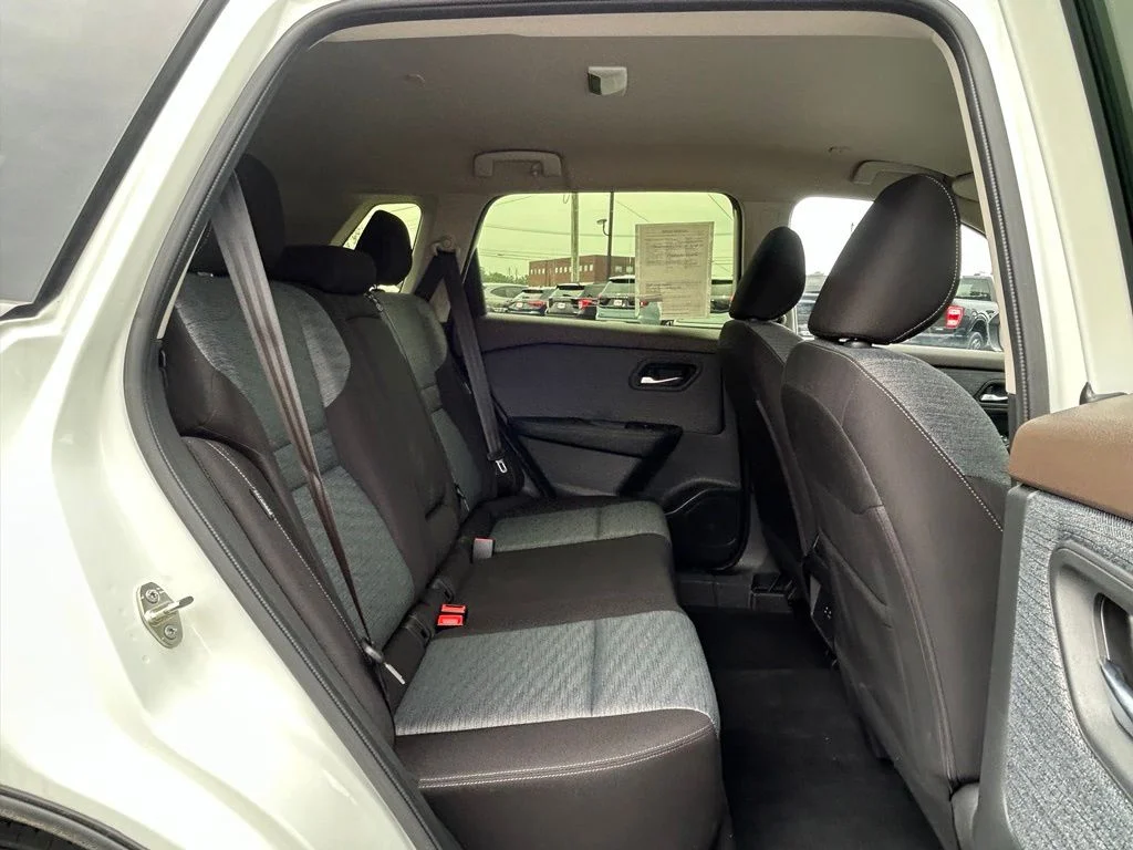 Used 2023 White Nissan SV image 23