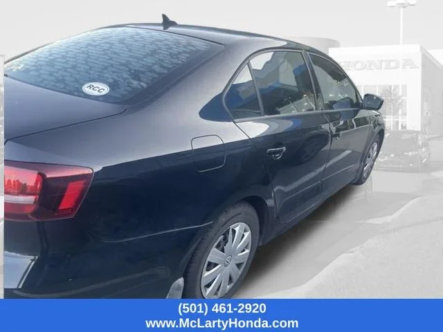 Used 2016 Black Volkswagen 1.4T S image 2