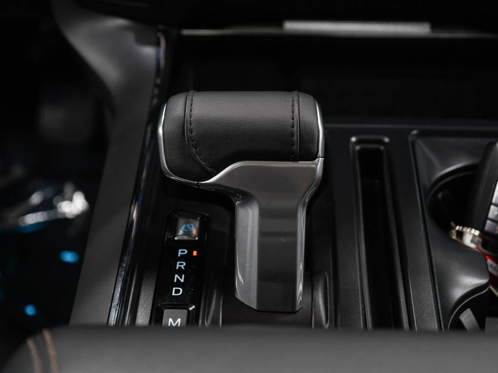 Used 2024 Gray Ford LARIAT image 20