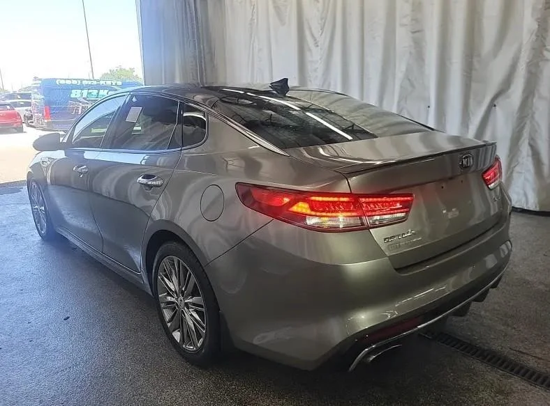 Used 2016 Titanium Silver Kia SXL Turbo image 7