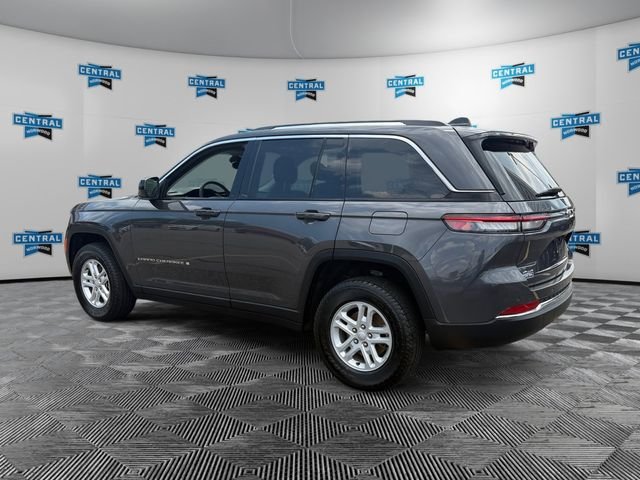 Certified Used 2023 Gray Jeep Laredo image 4