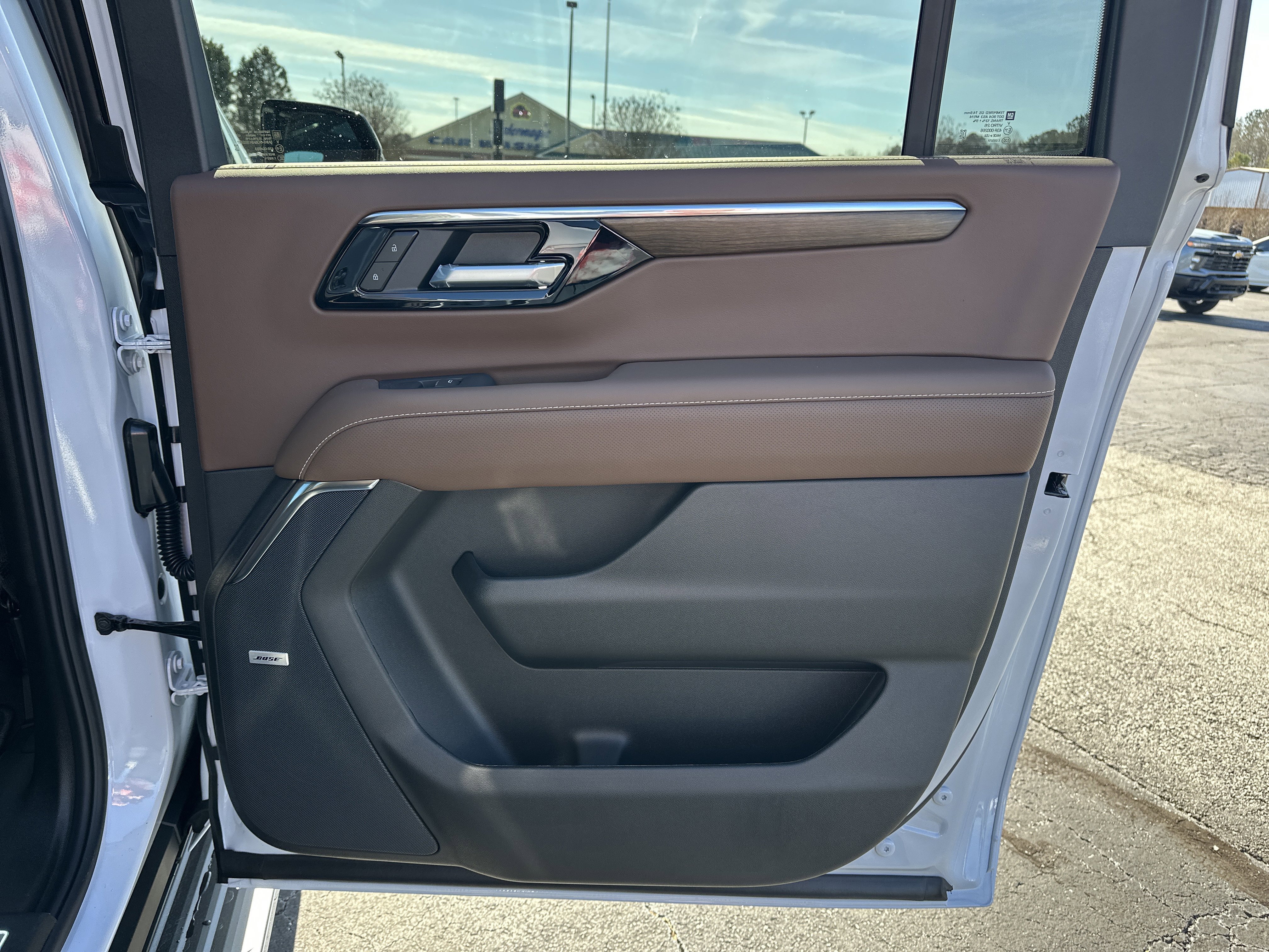 2026 Chevrolet Suburban High Country - Photo 17