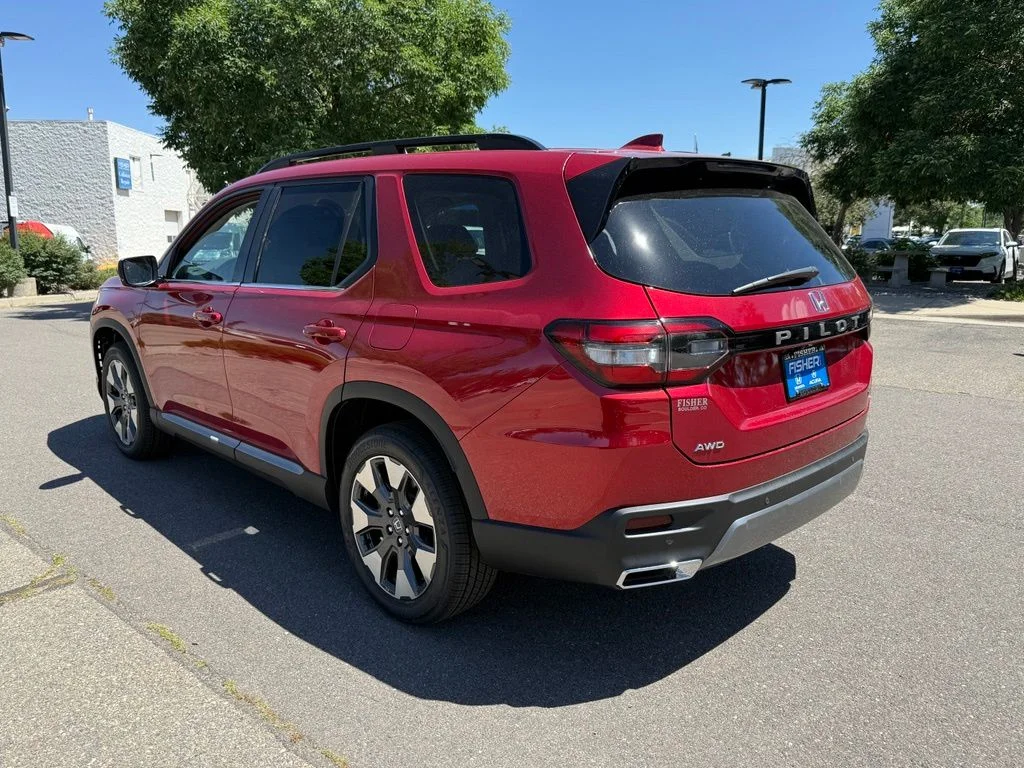 New 2026 Radiant Red Metallic II Honda Touring image 7
