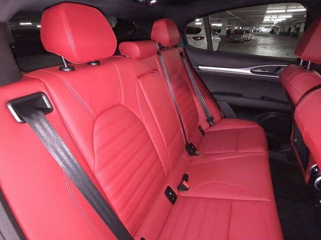 New 2026 Milano White Exterior Paint Alfa Romeo Veloce image 27