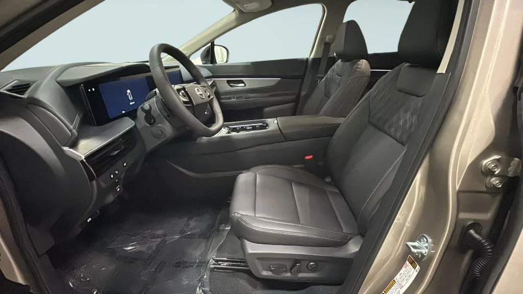 New 2026 Gold Nissan Platinum image 6