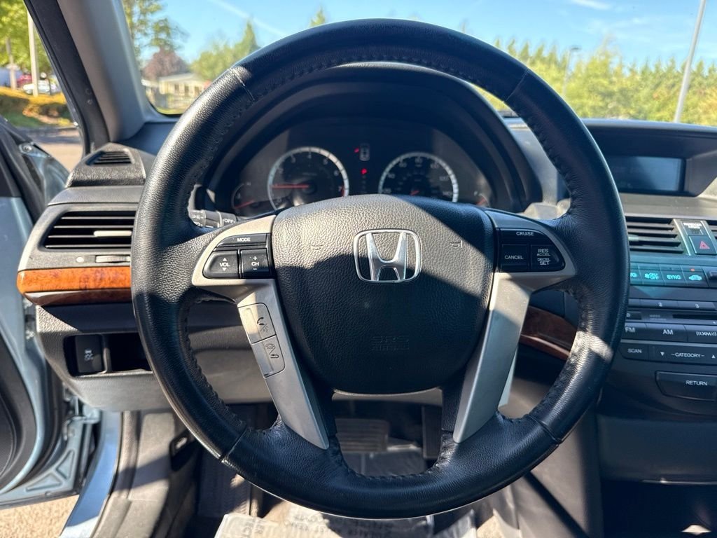 Used 2011 Celestial Blue Metallic Honda EX-L image 10
