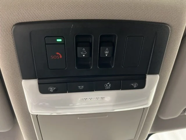 Used 2023 White Nissan SV image 16
