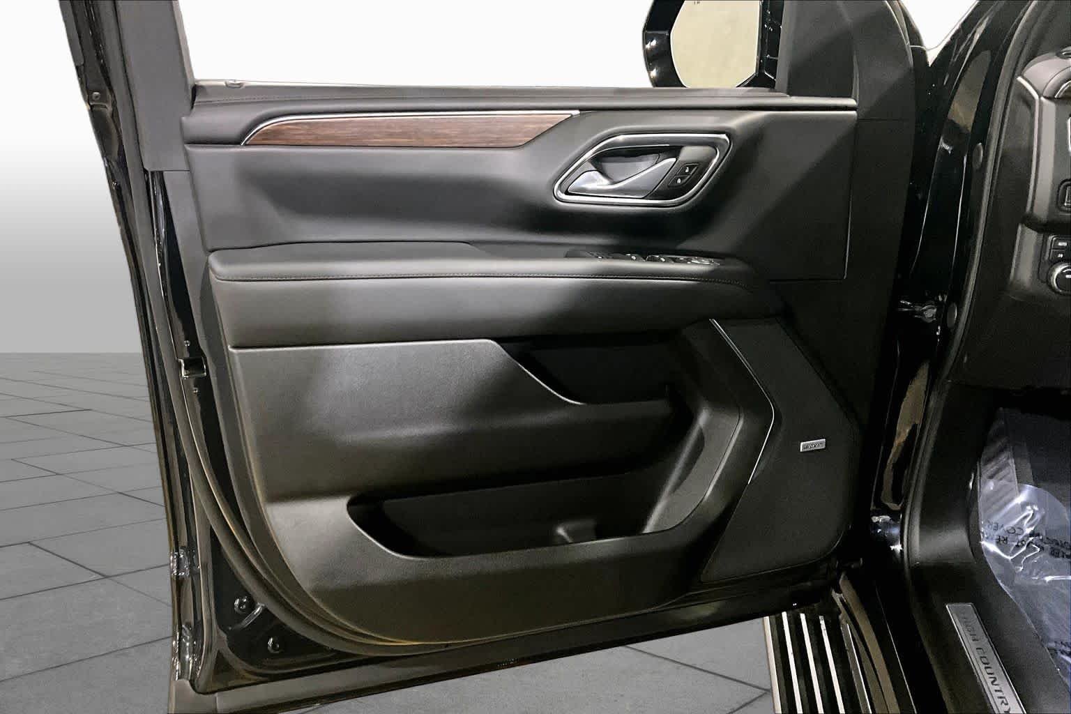 Used 2024 Black Chevrolet High Country image 39