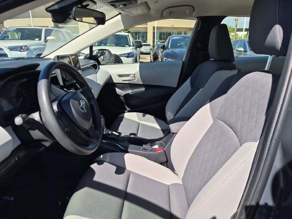 Used 2025  Toyota LE image 15