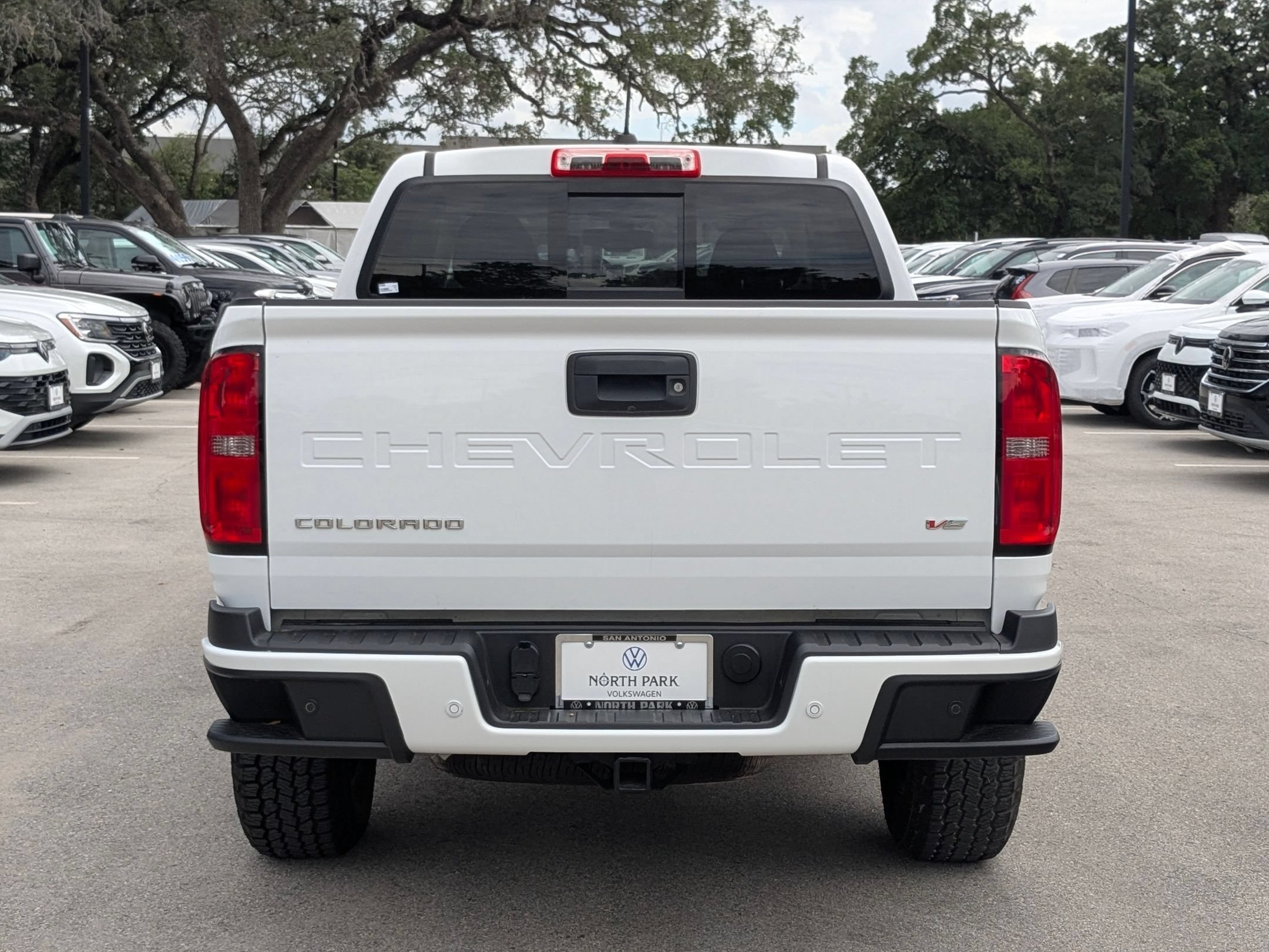 Used 2021 Summit White Chevrolet 2WD Z71 image 4