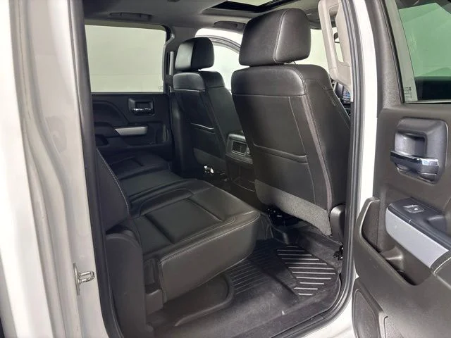 Used 2019 White Chevrolet LTZ image 28