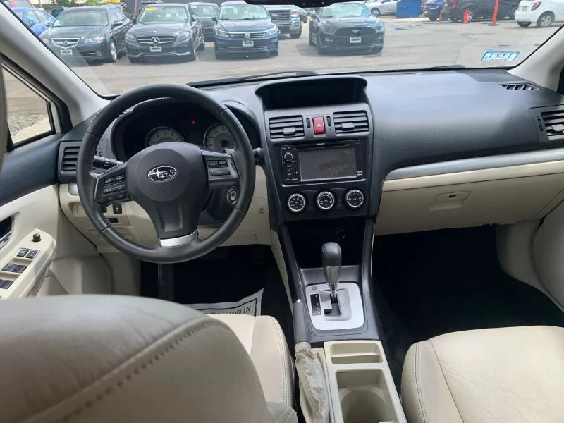 Used 2012 White Subaru 2.0i Sport Limited Wagon 4D image 44