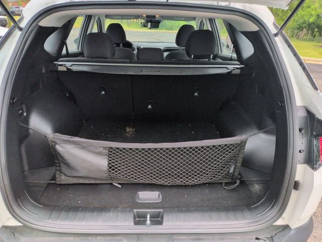 Certified Used 2023 White Hyundai SE image 22