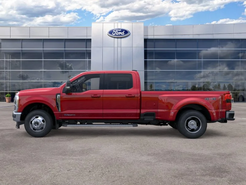 New 2026 Ruby Red Metallic Tinted Clearcoat Ford Lariat image 28