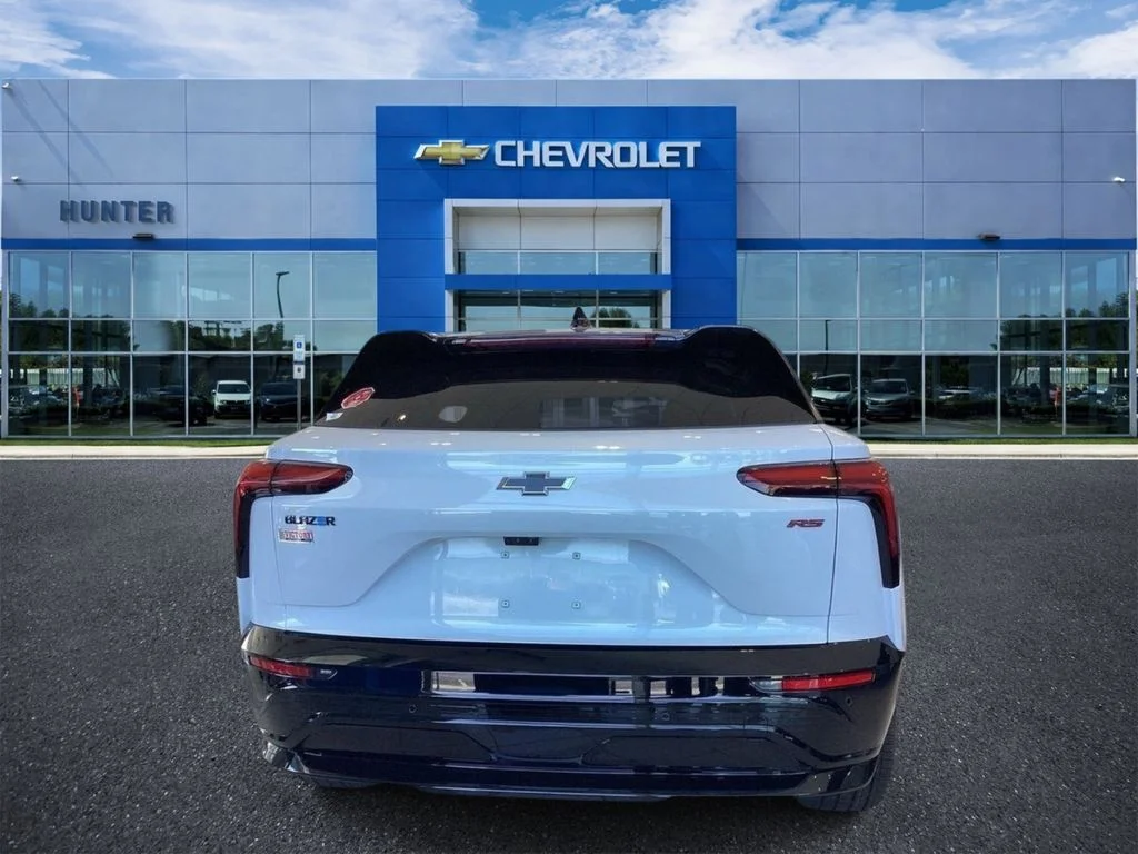 New 2026 Polar White Tricoat Chevrolet RS image 2