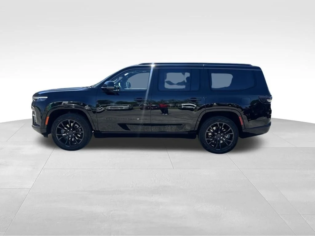 New 2026 High Gloss Black Exterior Paint Jeep Summit Reserve image 9