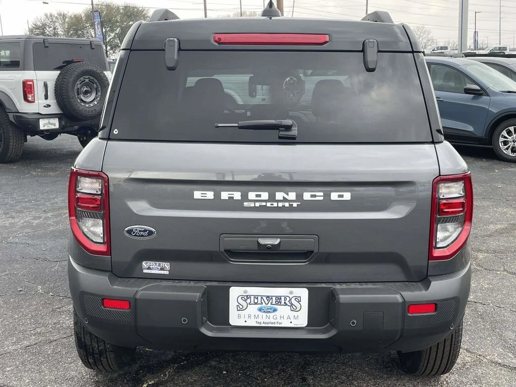 New 2025 Gray Ford Outer Banks image 4