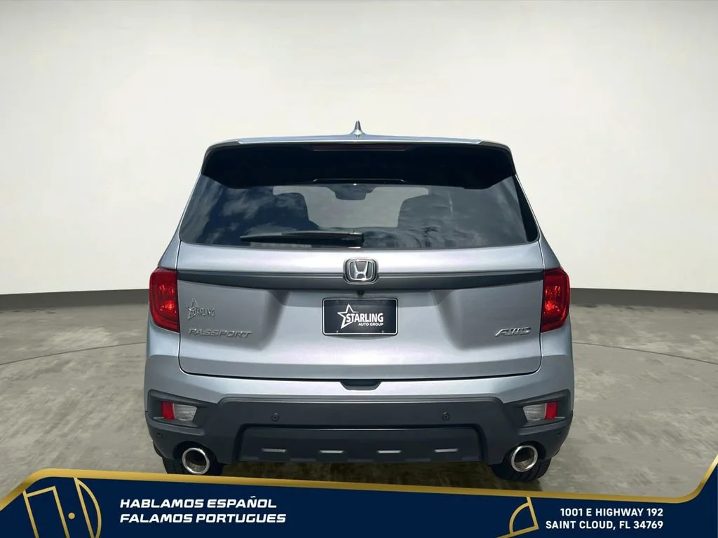 Used 2023 Silver Honda AWD EX-L image 5