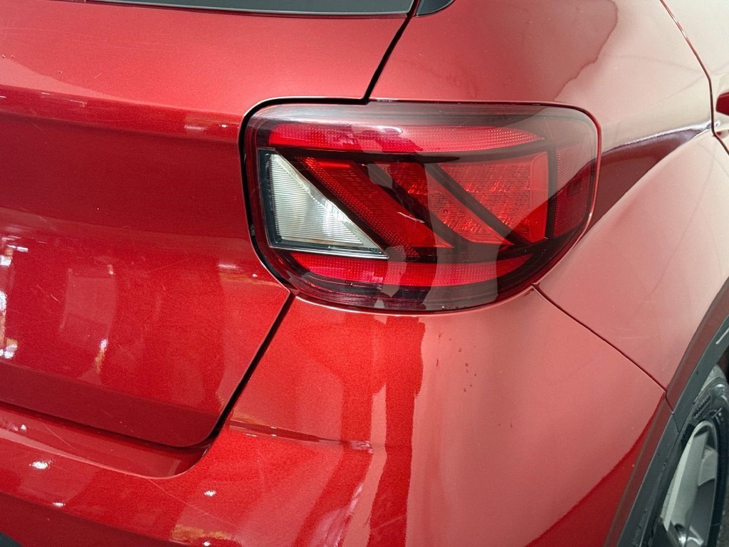 Used 2024 Ultimate Red Hyundai Limited image 30