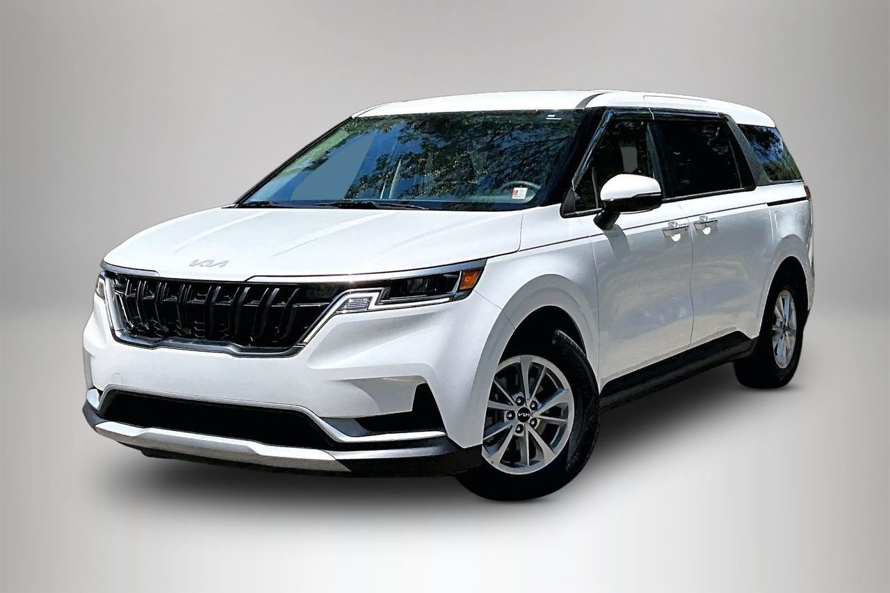 2024 Kia Sedona LX Seat Pkg's photo
