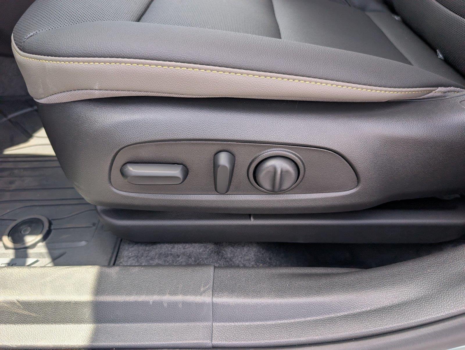 2026 Chevrolet Trax Activ - Photo 13