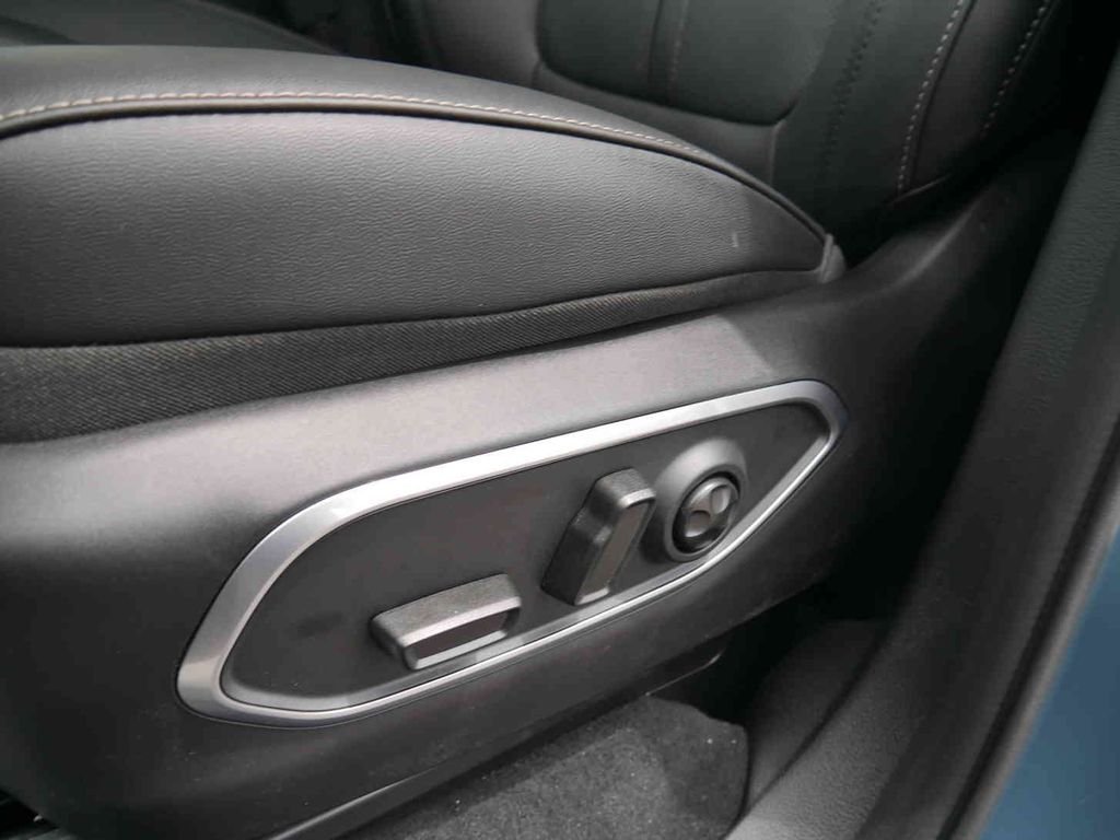 New 2026 Steel Blue Jeep Grand Wagoneer image 25