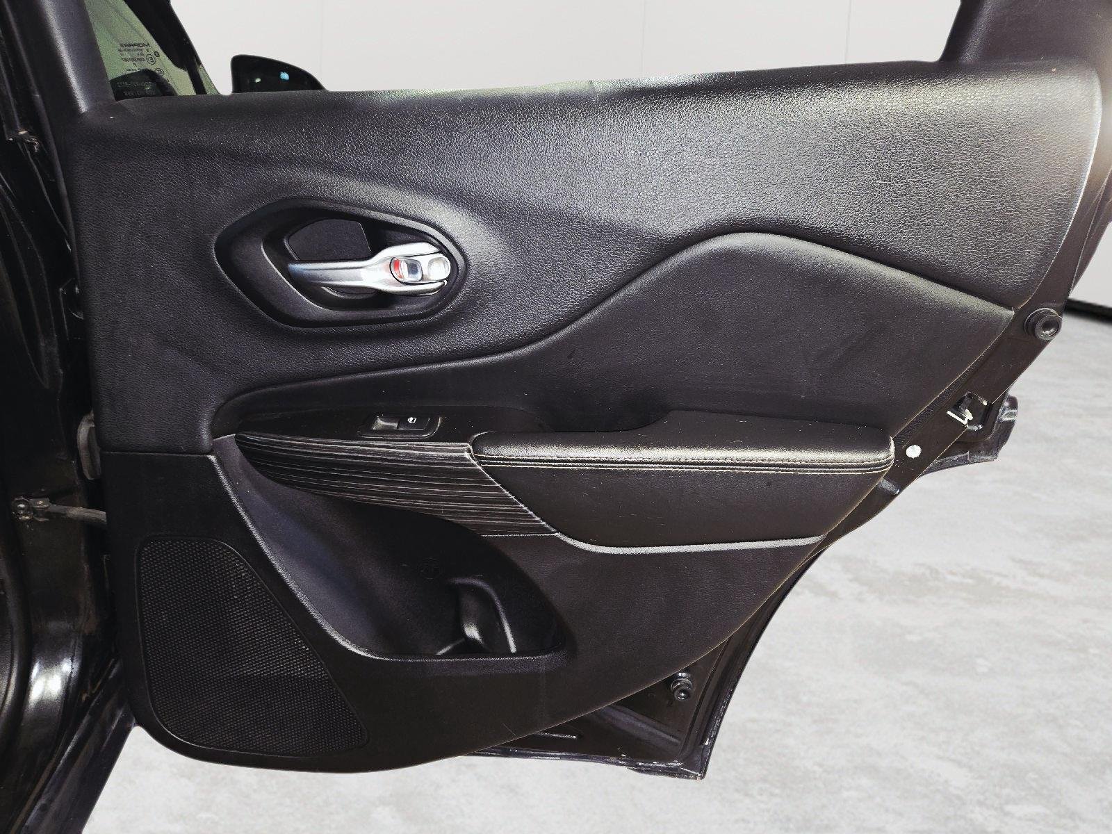 Used 2014 Brilliant Black Crystal Pearlcoat Jeep Limited image 50