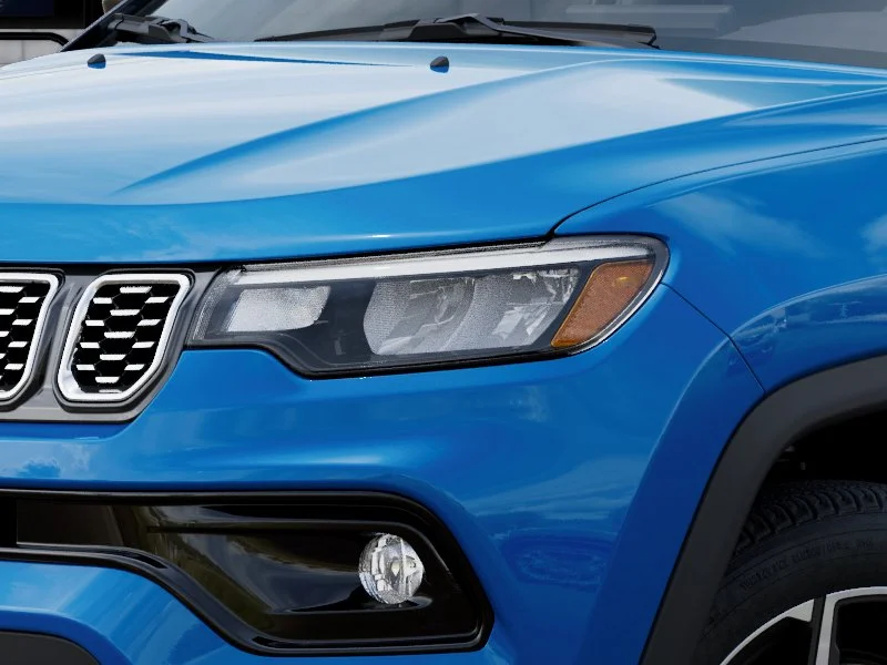 New 2026 Hydro Blue Pearl-Coat Exterior Paint Jeep Limited image 6