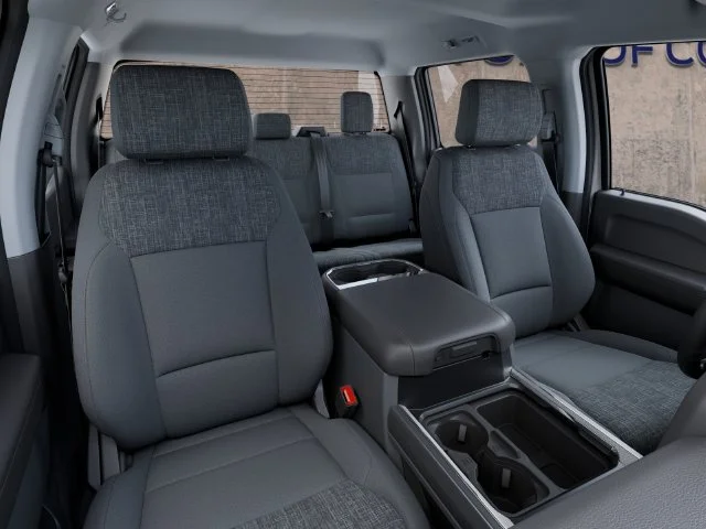 New 2027 Oxford White Ford XLT image 11
