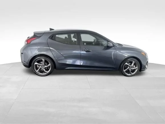 Used 2019 Gray Hyundai 2.0 image 6
