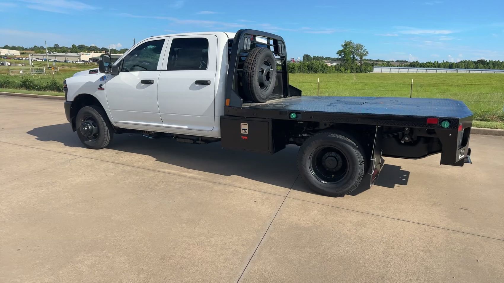 New 2026 Bright White Clearcoat Ram Tradesman image 3