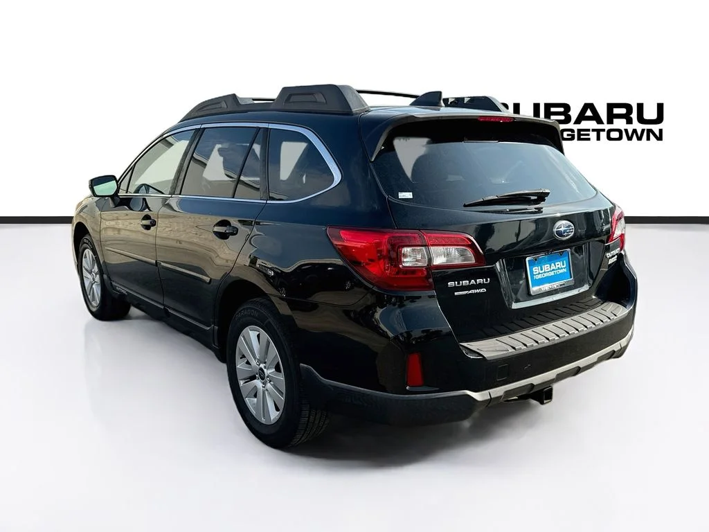 Used 2017 Black Subaru 2.5i Premium image 5
