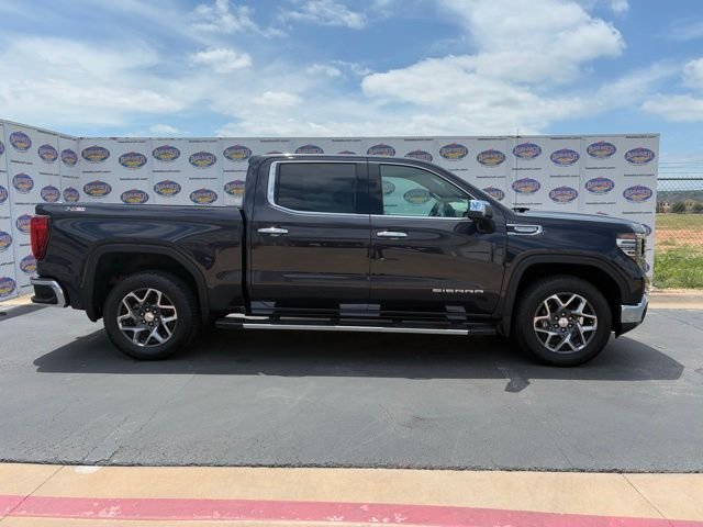 2023 GMC Sierra 1500 SLT Crew Cab 4WD