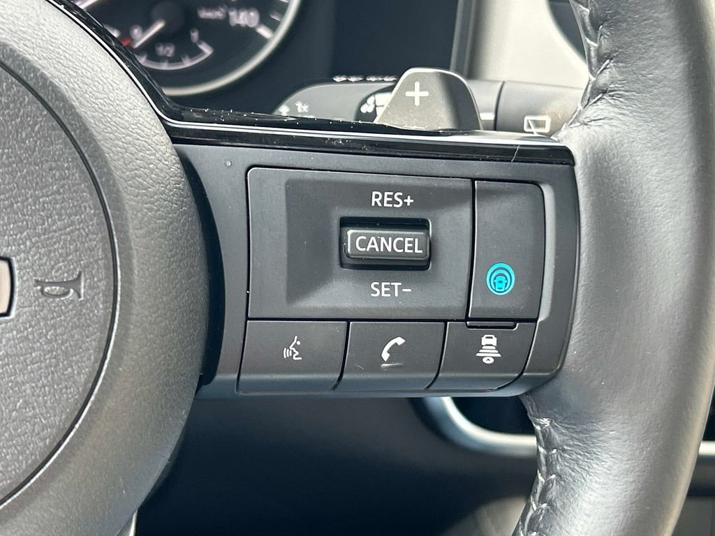 Used 2023 White Nissan SL image 24