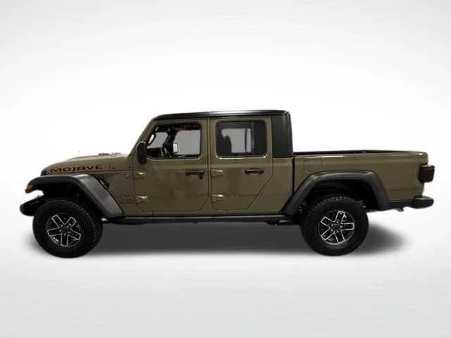Used 2025  Jeep Mojave image 6
