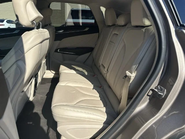 Used 2019 Brown Lincoln Reserve image 23