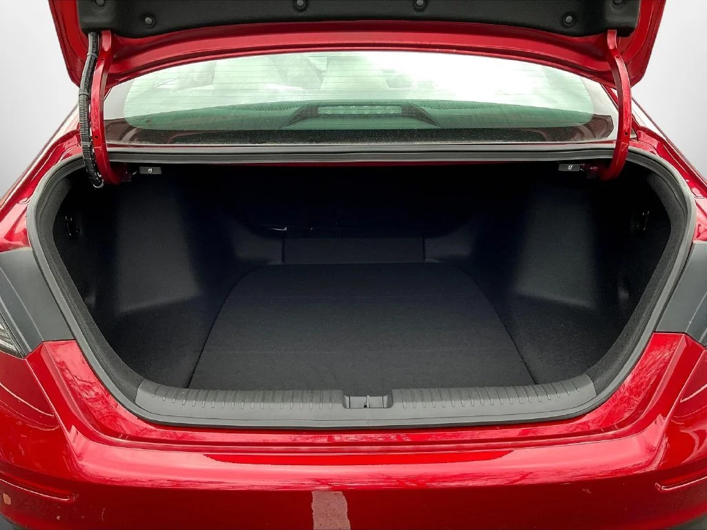 New 2026 Radiant Red Metallic Honda SE image 7