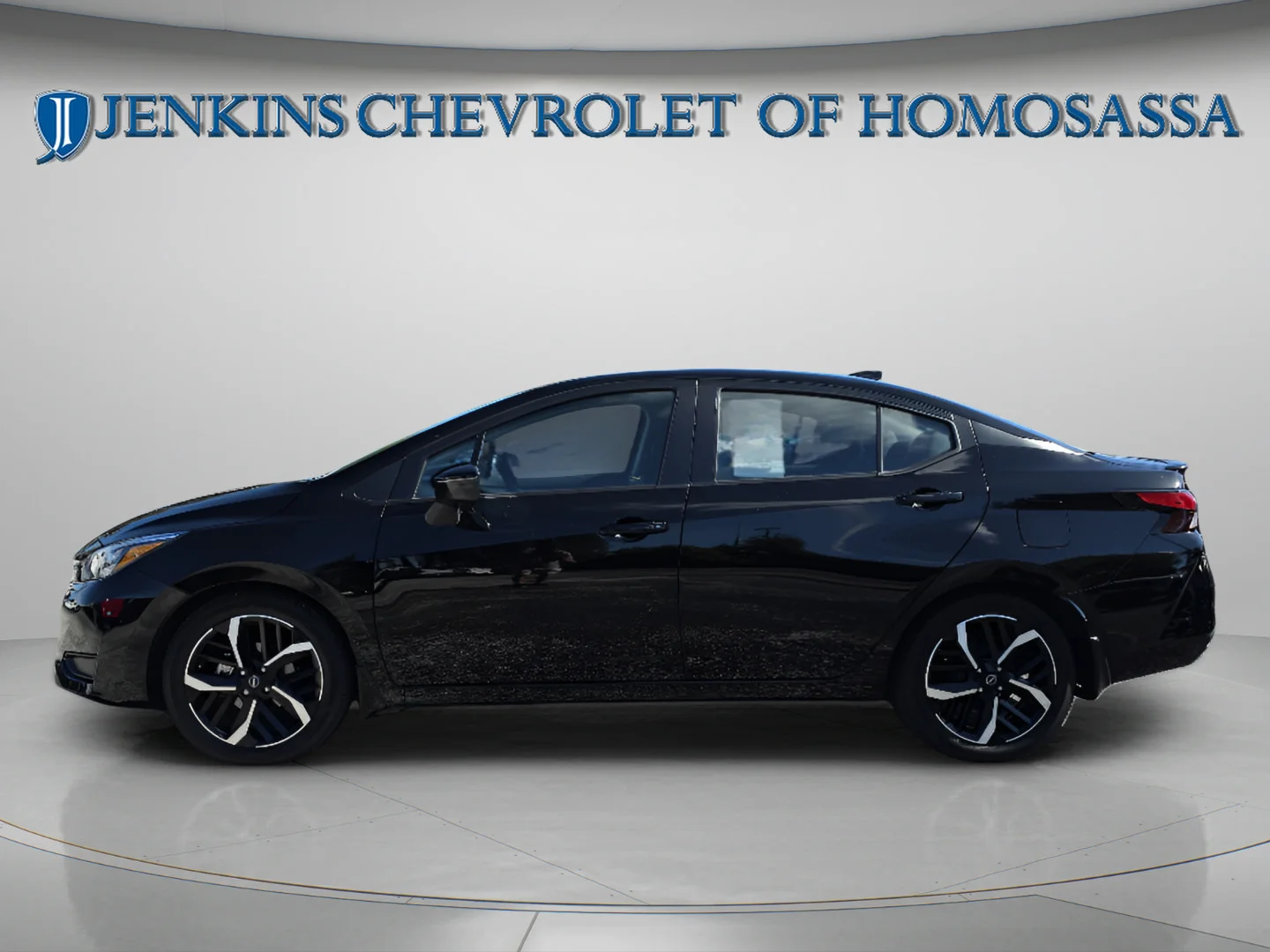 Used 2025 Super Black Nissan SR image 9