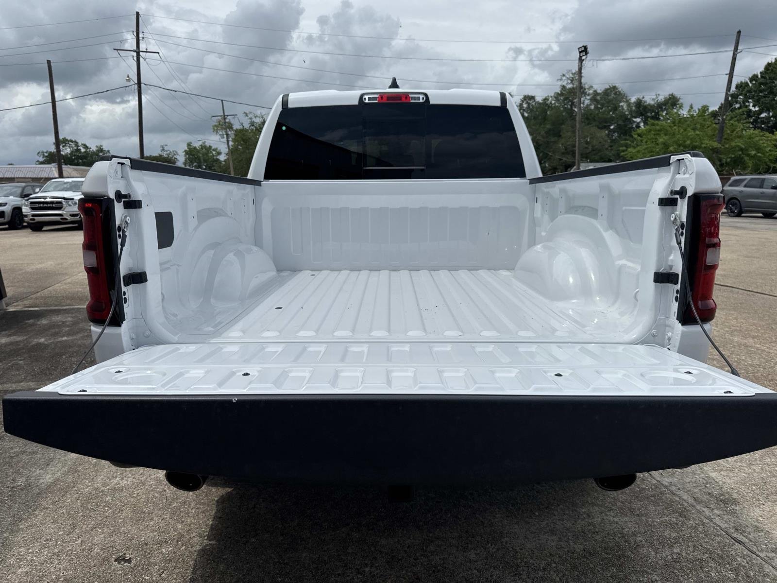 New 2026 Bright White Clear-Coat Exterior Paint RAM Big Horn image 6