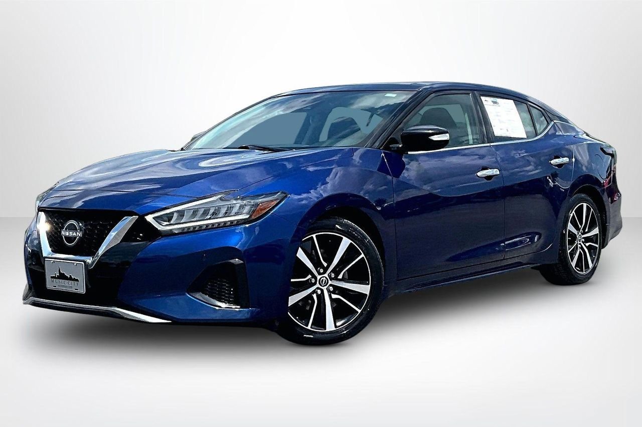 Used 2023 Deep Blue Pearl Nissan SL image 3