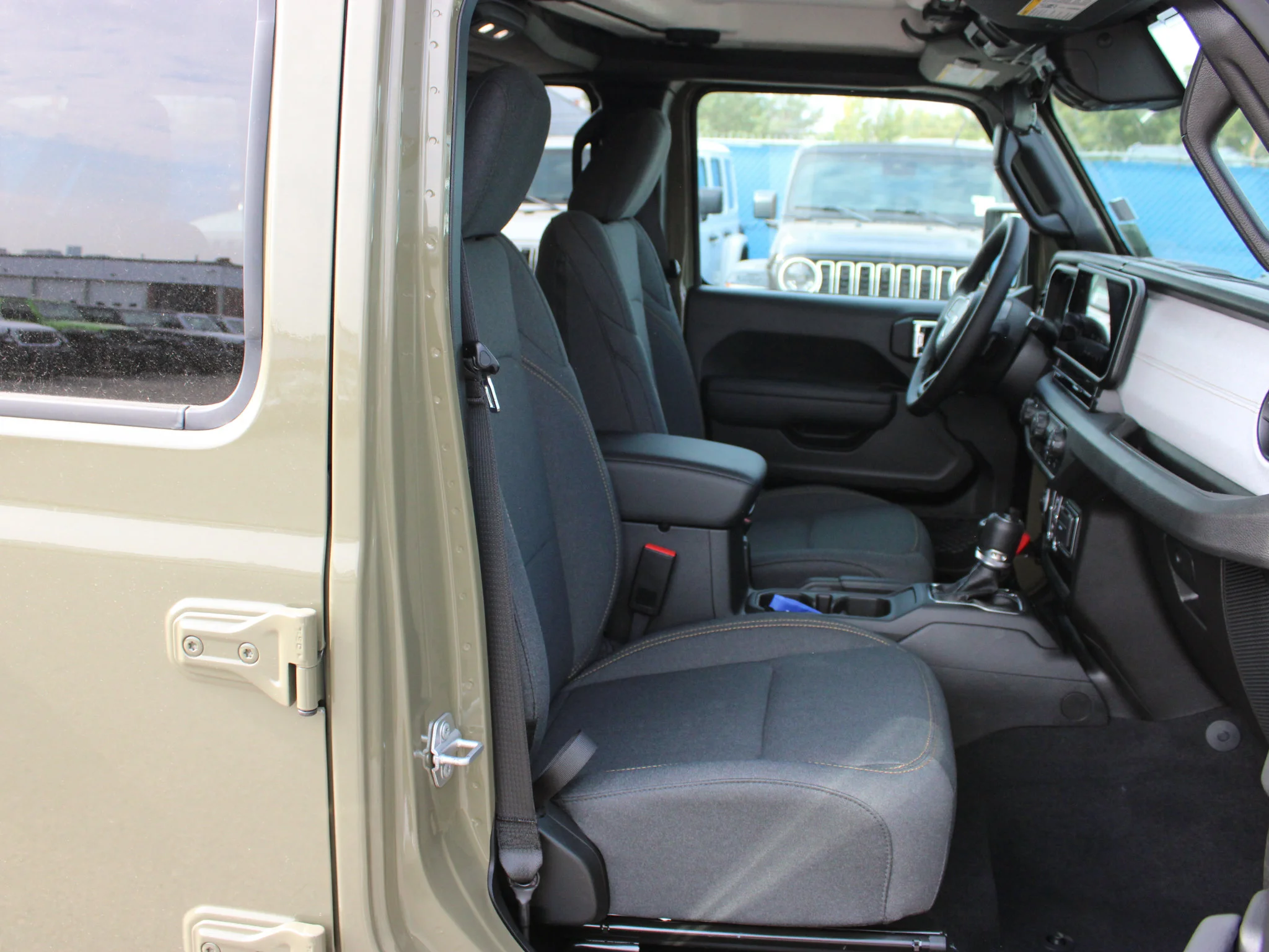 Used 2025 41 Jeep Sport S* 4 Door 4x4, Heated Seats/Wheel, Safety Group, Alpine Audio image 14